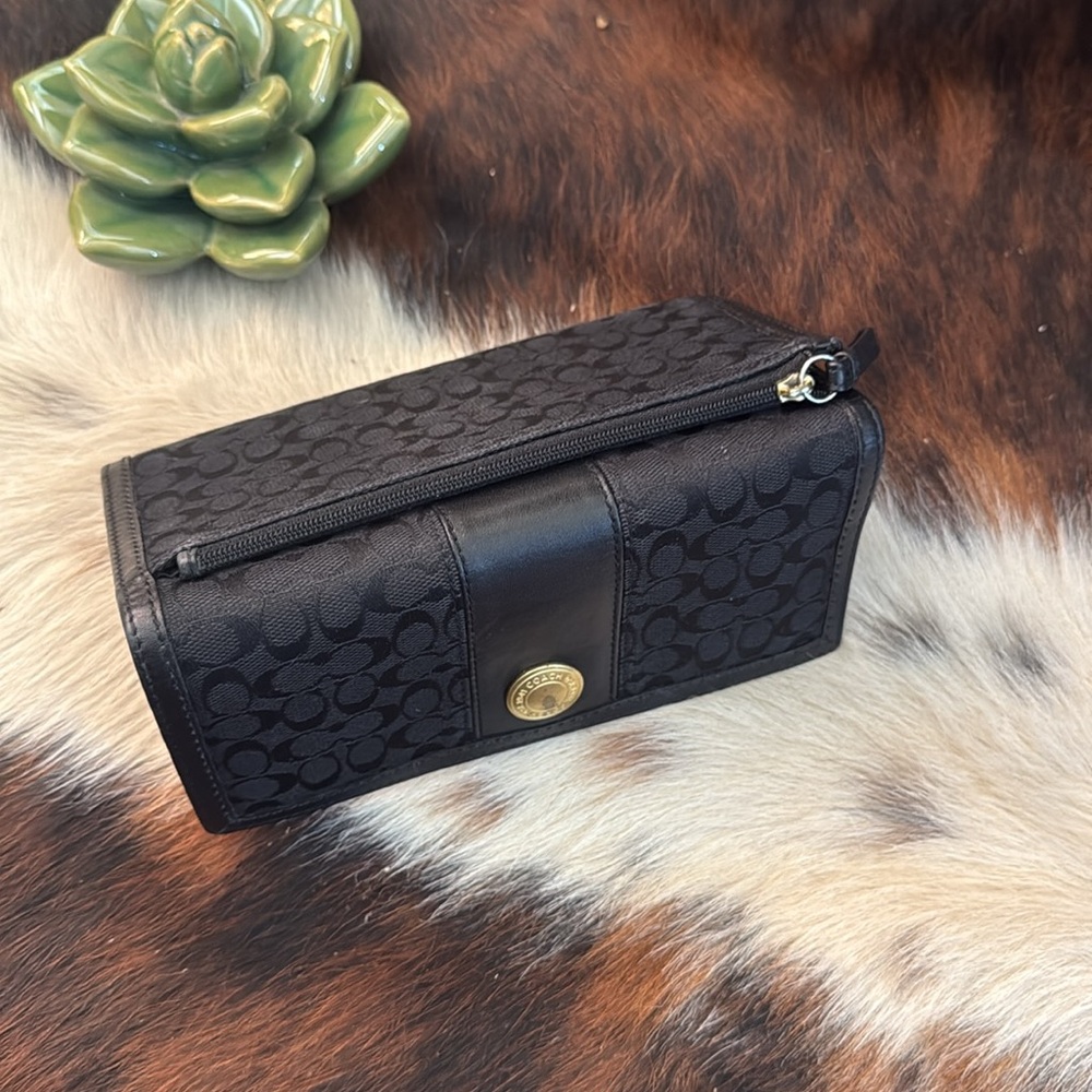 Coach Wallet - Picture 5 of 6